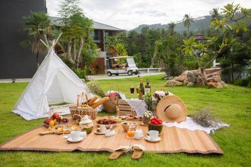 Hotel The Canale Samui Resort - Sha Extra Plus