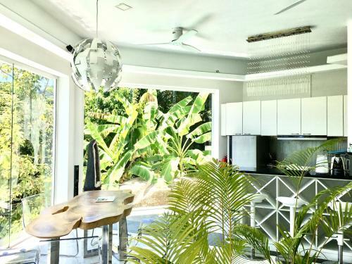 Villa Sunshine Ocean Sea View