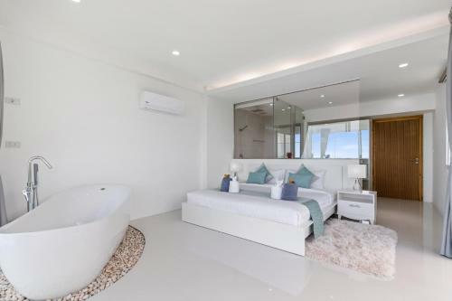 Emerald Villa 3 Br Sea Views