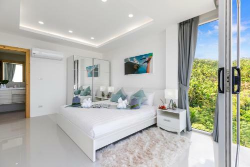 Emerald Villa 3 Br Sea Views