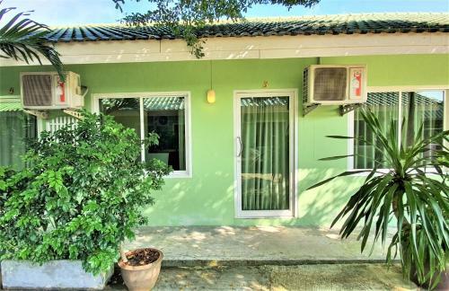 Hotel Chalong Stay Well By Palai Seafood