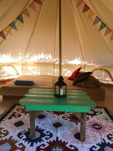 Hippy Hut Glamping Belltent