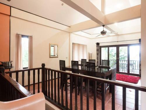 3 Bedroom Seafront Villa With Bay View Koh Phangan