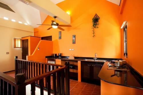3 Bedroom Seafront Villa With Bay View Koh Phangan