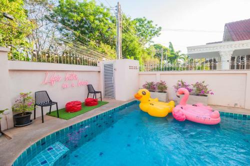 Wongamart Pool Villa