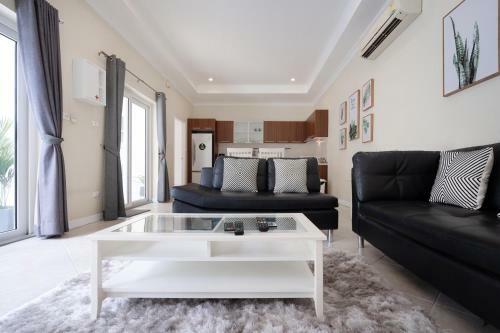 Majestic Residence Pool Villas 2 Bedrooms Private Beach