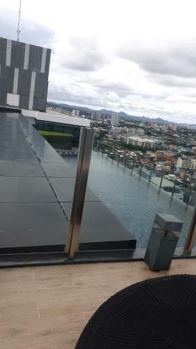 Apartamento The Base Condo Pattaya By Bb 9f