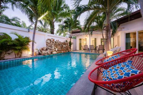 Majestic Residence Pool Villa 4 Bedrooms Private Beach