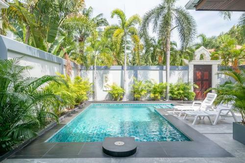 Majestic Residence Pool Villas Private Beach Pattaya