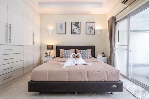 Majestic Residence Pool Villas Private Beach Pattaya