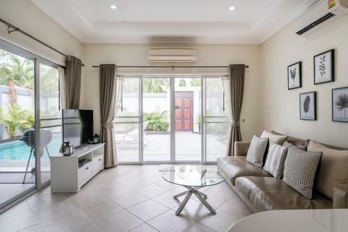 Majestic Residence Pool Villas Private Beach Pattaya