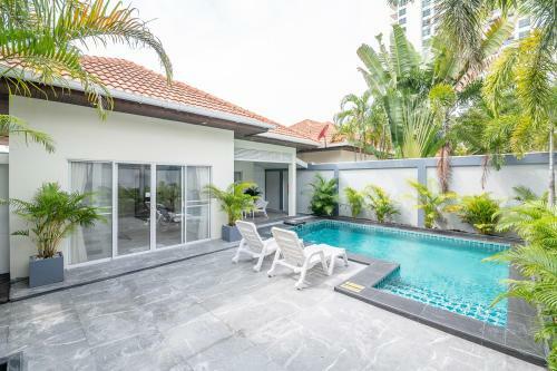Majestic Residence Pool Villas Private Beach Pattaya