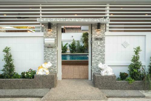 Sabai Pool Villa 12-15 Persons 6br, Sauna, Pool Table, Karaoke, Bbq
