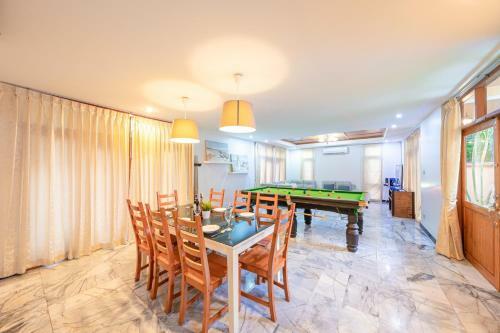 Bali Beach Pool Villa