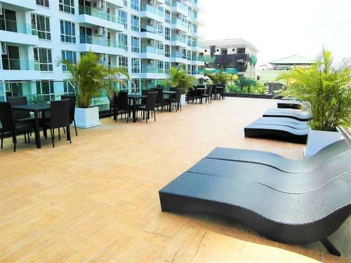 The Cliff Pratumnak - Floor 10 Sea View Studio