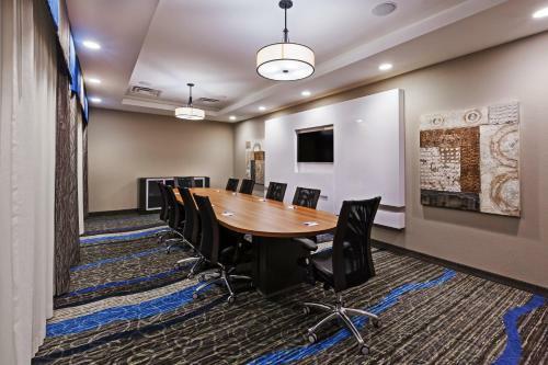 Hotel Holiday Inn Express & Suites Glenpool