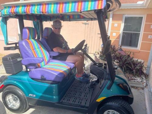 Walk To Spanish Springs Villa - Golf Cart - Pets