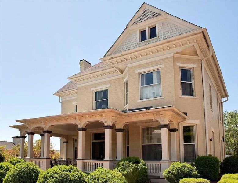 Bed & Breakfast Frederick House