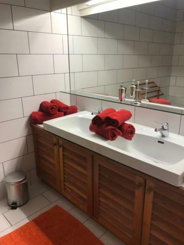 Apartamento The Barts City Center - Self Check-in