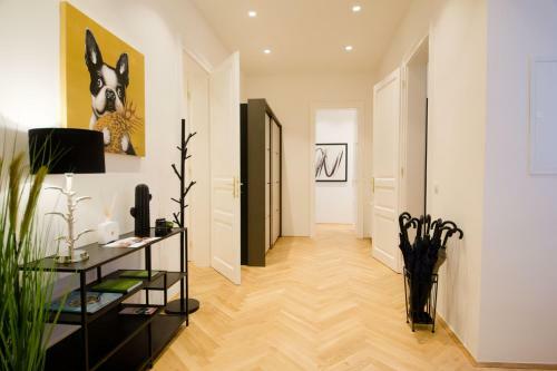 The Flats Apartments - Opera | Contactless Check-in