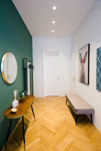 The Flats Apartments - Opera | Contactless Check-in