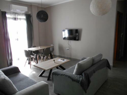 Haris Apartments