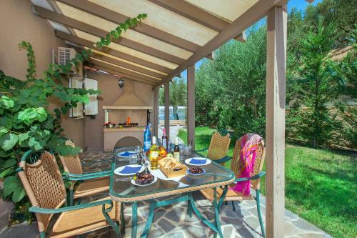 Zante Lux Villa - Private Heated Pool & Garden