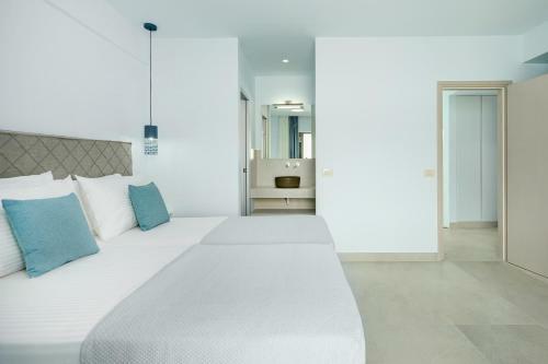 Pearl Villas I, II & III - Redefined Island Chic!
