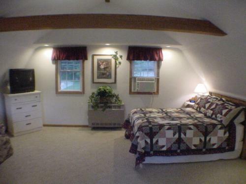 Lodge Trickling Waters Retreat