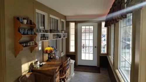 Lodge Trickling Waters Retreat