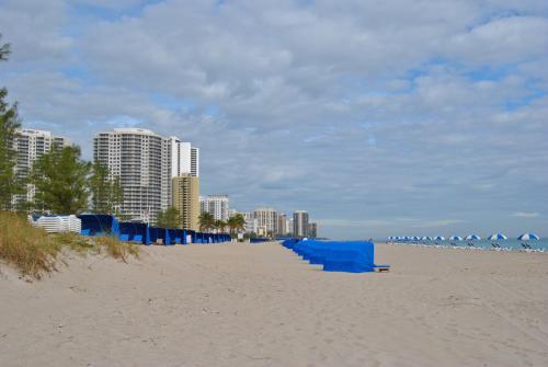 Hotel Sand Dune Shores