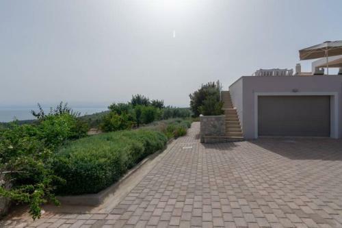 Luxury Private Villa With Outstanding 180� Seaview