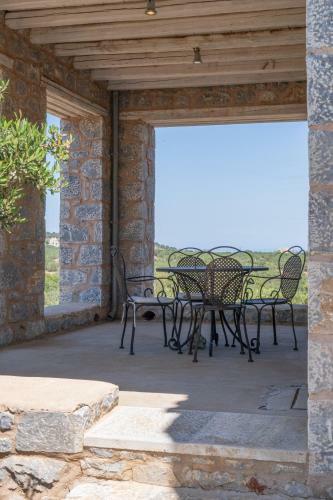 1bdr Loft In Stone Tower, Majestic View In Mani