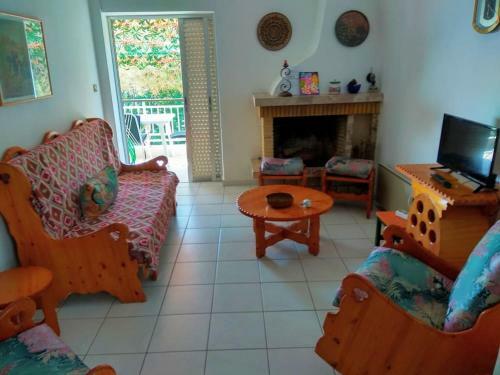 Seaside Apartment Avra Ideal For Families