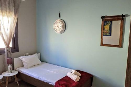 Maison Bleue In Skoutelonas