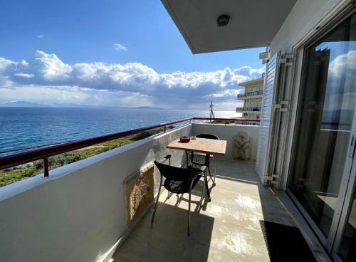 Apartamento Nice Seafront Flat - Beach, Port Athens Airport