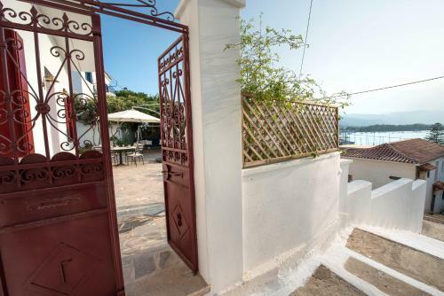 Aquarella-fairytale Apartment With Sunset View