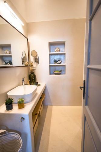 Aquarella-fairytale Apartment With Sunset View