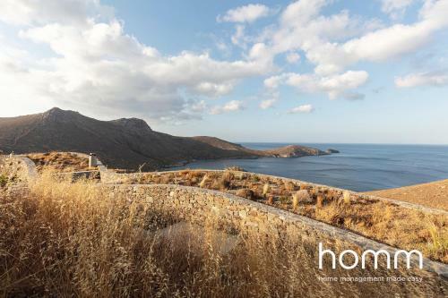 Kyr Mimis Homm Contemporary Cycladic Design Villa