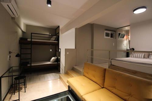 Modern Historical Center Apartment In Preveza 75m2