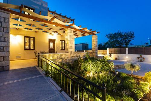 Villa Roustika 4 Seasons