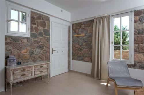 Aegina Colors By Olive Villa Rentals