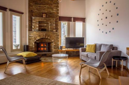 Anastasis Luxury Villa Andros With Heated Pool