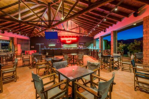 Hotel Aeolian Village Beach Resort