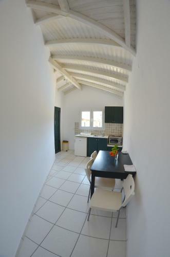 Clio Apartments