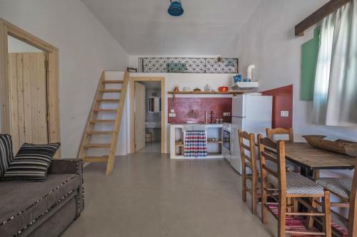Ailouros Scenic Guest Houses