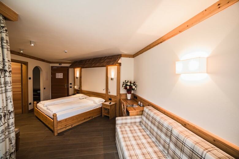Hotel Garn� Paradisi