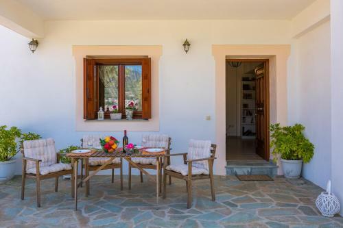 Olive Grove Apartment
