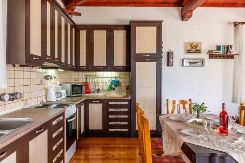 Santa Marina Villa