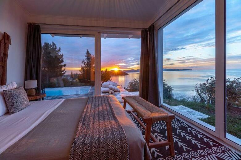 Villa Indigo Boutique Home